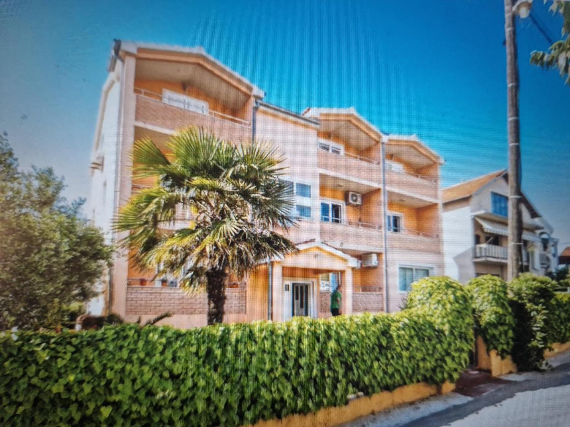 Apartments Marant - Free Private Parking Zadar Exterior photo